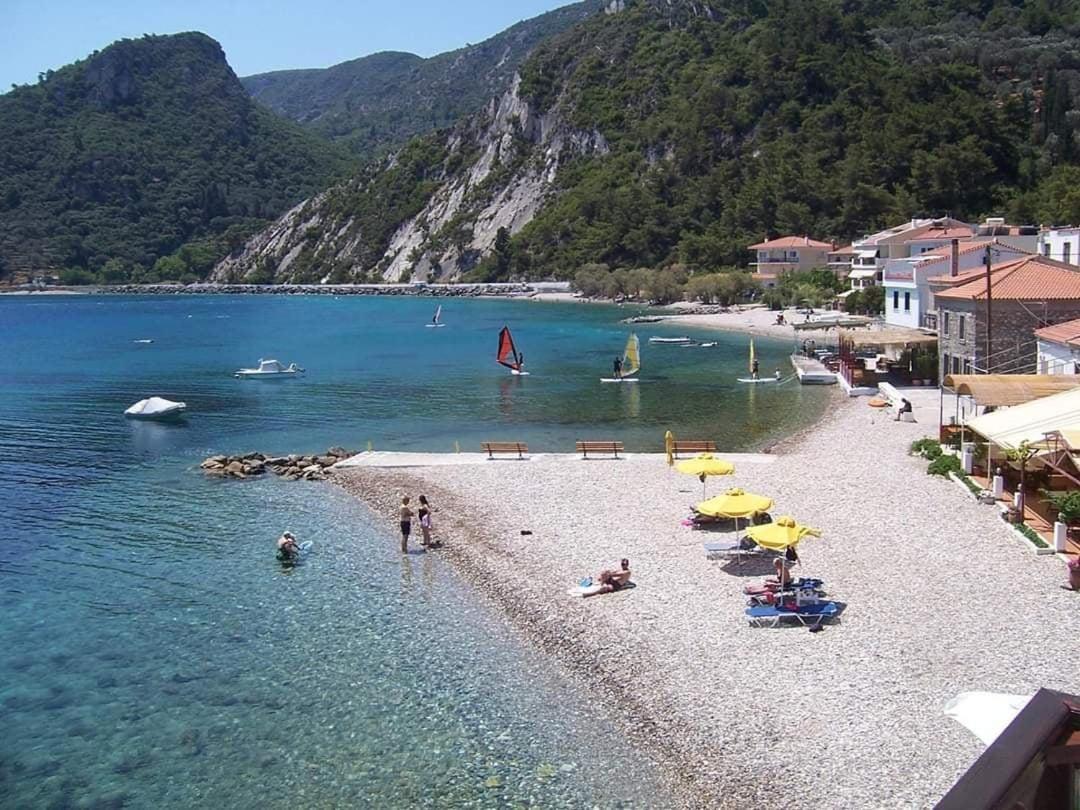Beach House Antonis Avlakia Екстериор снимка